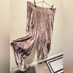 Cozy Velvet High Waisted Wide-Leg Pants with Pockets